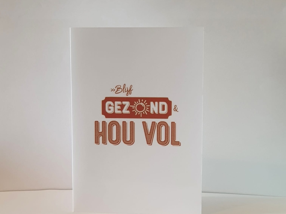 Zelfgemaakte en zelf ontworpen postkaarten